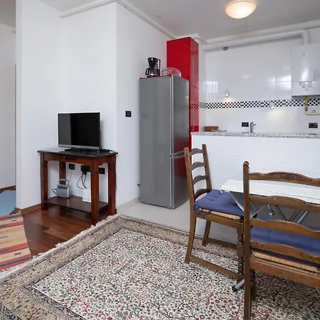 Apartman Cozy In With Wifi *