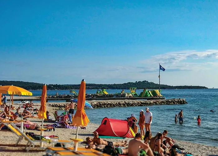 Apartman Cozy In With Wifi Fažana